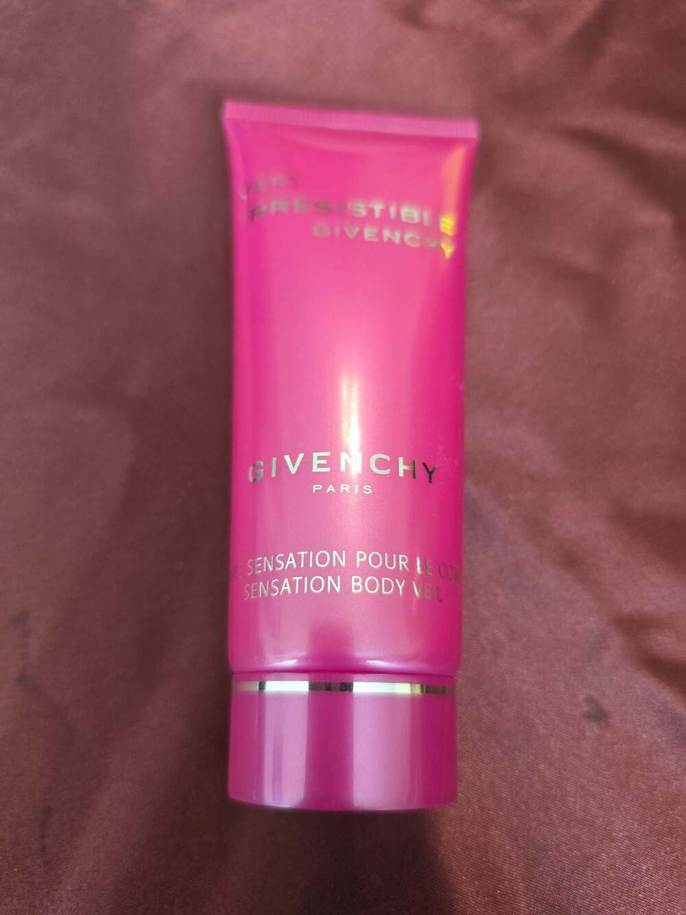 Givenchy Very Irresistible Sensation Body Veil 75 ml / 2.5 fl oz